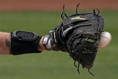 major league bullpen catcher salary